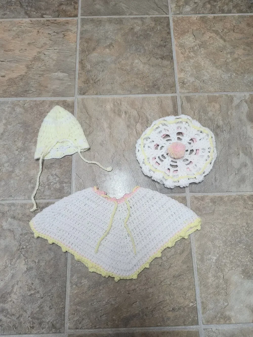 Adorable Infant Crochet Baby Outfit 3 Pc Set Poncho Bonnet Hat Handmade Pastel